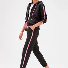 Trendyol черная рулетка для смещения detayl'knit Sweatpants TWOAW20EA0032