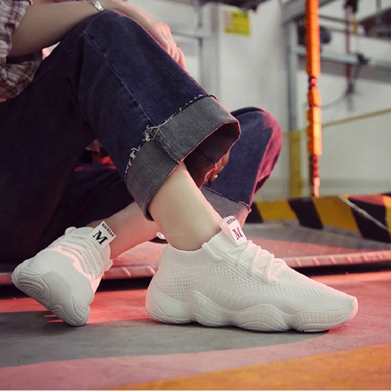 

2019 Brand Women Sneakers Breathable Mesh Women Casual Shoes Soft Cozy Black White Fashion Female Lace Up Non slip Footwears