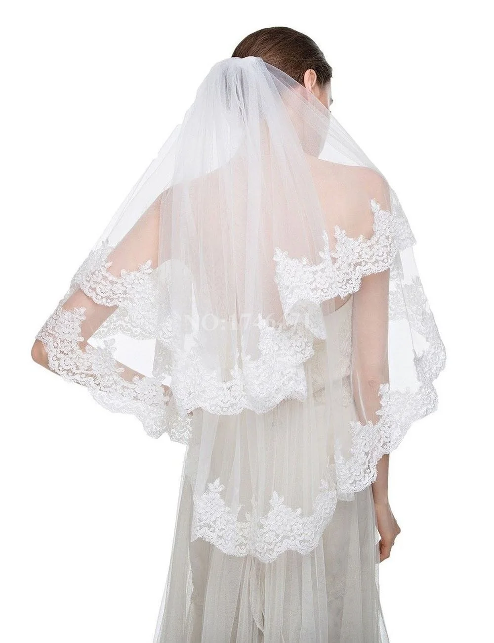 

2020 Women Short Lace Wedding Veil with Comb 2 Layers White Lace Edge Tulle Bridal Veil Wedding Accessories