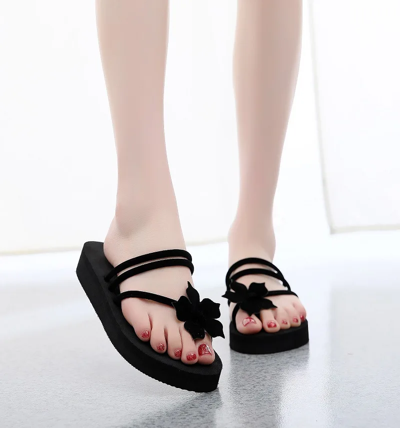 Summer Women Slippers Outdoor Light Weight Cool Shoes Ladies Flat