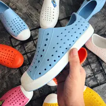Unisex Kid's Slip-On Sneaker Summer Children water shoes Hole Girls And Boys Outdoor Play Yard Kids Waterproof Shoes Sandals