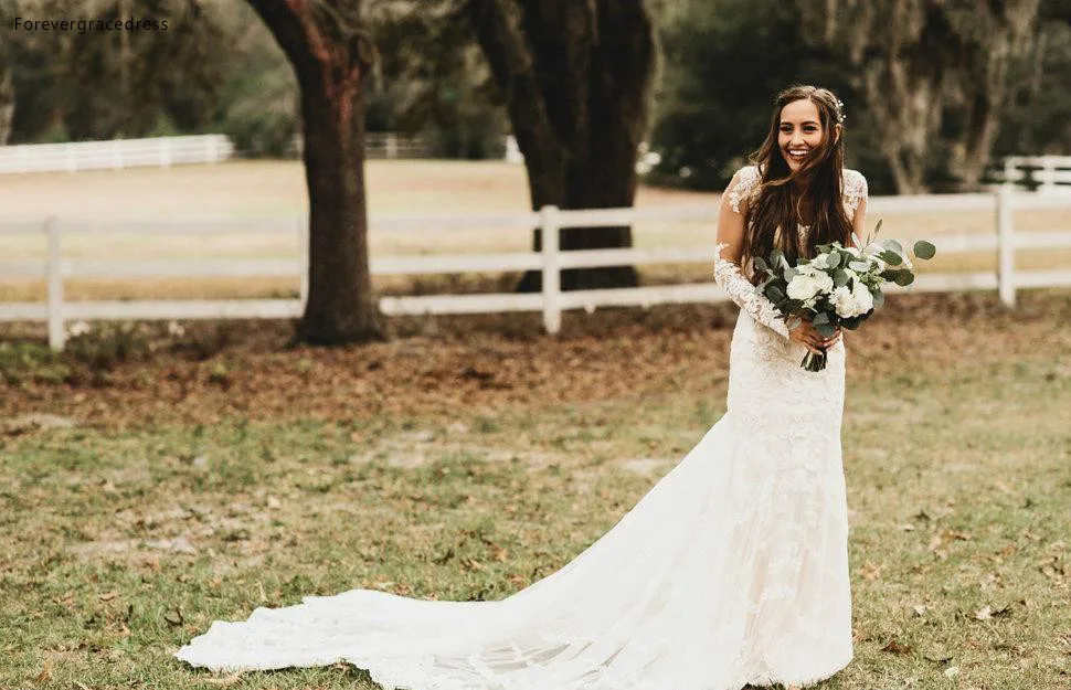 2017 Spring Summer Country Style Wedding Dresses Lace Sheer Long Sleeves Open Back Beach Bridal Gowns for Garden  105 (4)