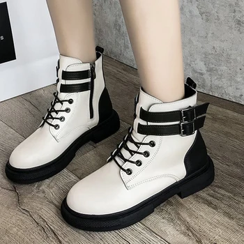

2020 Women Motorcycle Boots Lace-up Beige PU Short Boots Double Row Buckle Outdoor Fashion Zipper Comfortable Boots Women