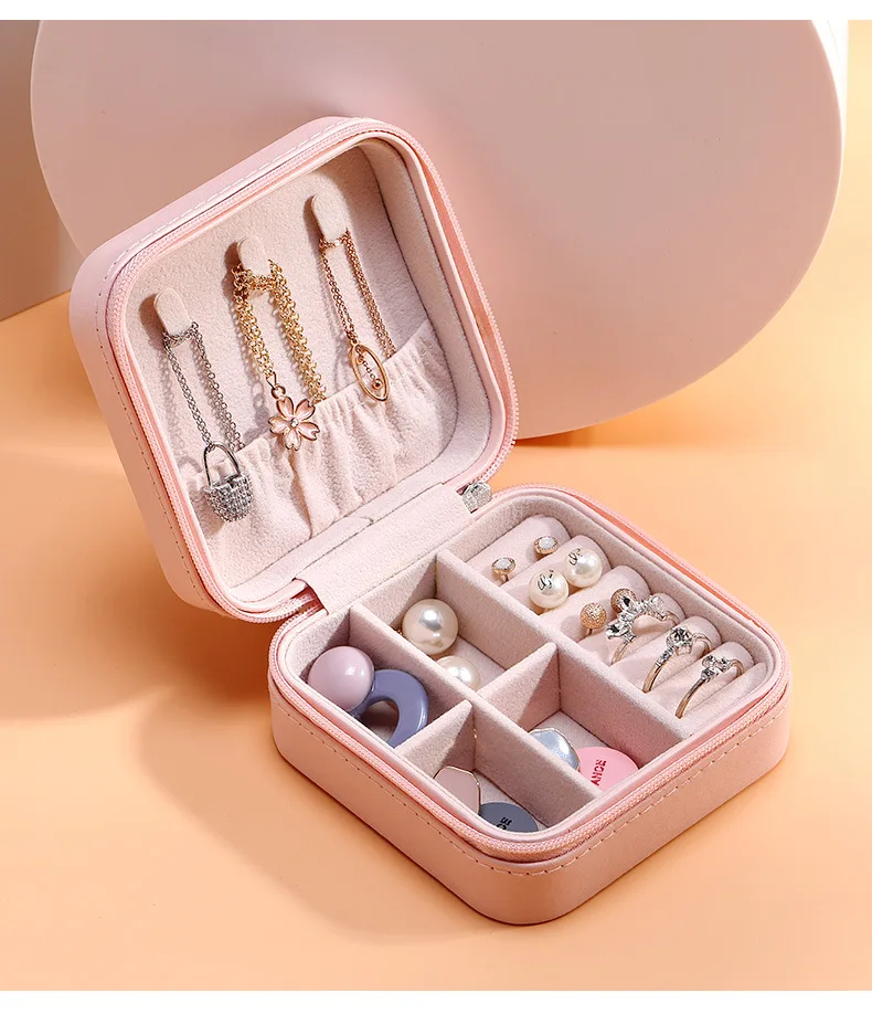 

Earring Holder Zipper PU Leather Jewelry Display Travel Case Portable Storage Jewelry Display Holds Stand Box