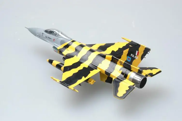 F-16A Fighting Falcon НАТО Тигр удовлетворить MLU BAF1/72 diecast easy model