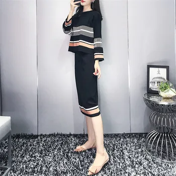 

New 2 Pieces Set Women 2020 Winter Print striped Geometric Shirts Blouses And High Waist Sheath Pencil Bodycon Skirts
