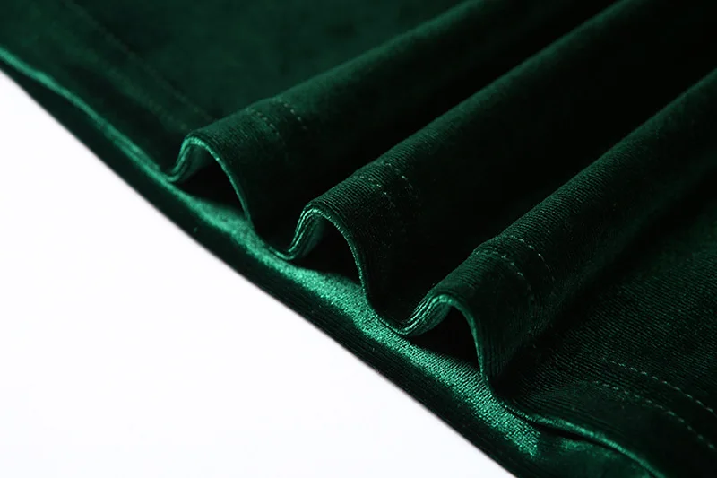 12685313951_1973477789