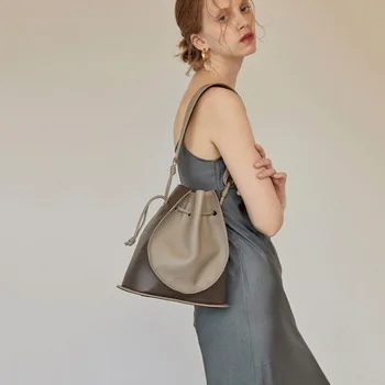 

Niche restoring ancient ways design personality joining together with drawstring bag bucket female joker of new fund of 2020 aut