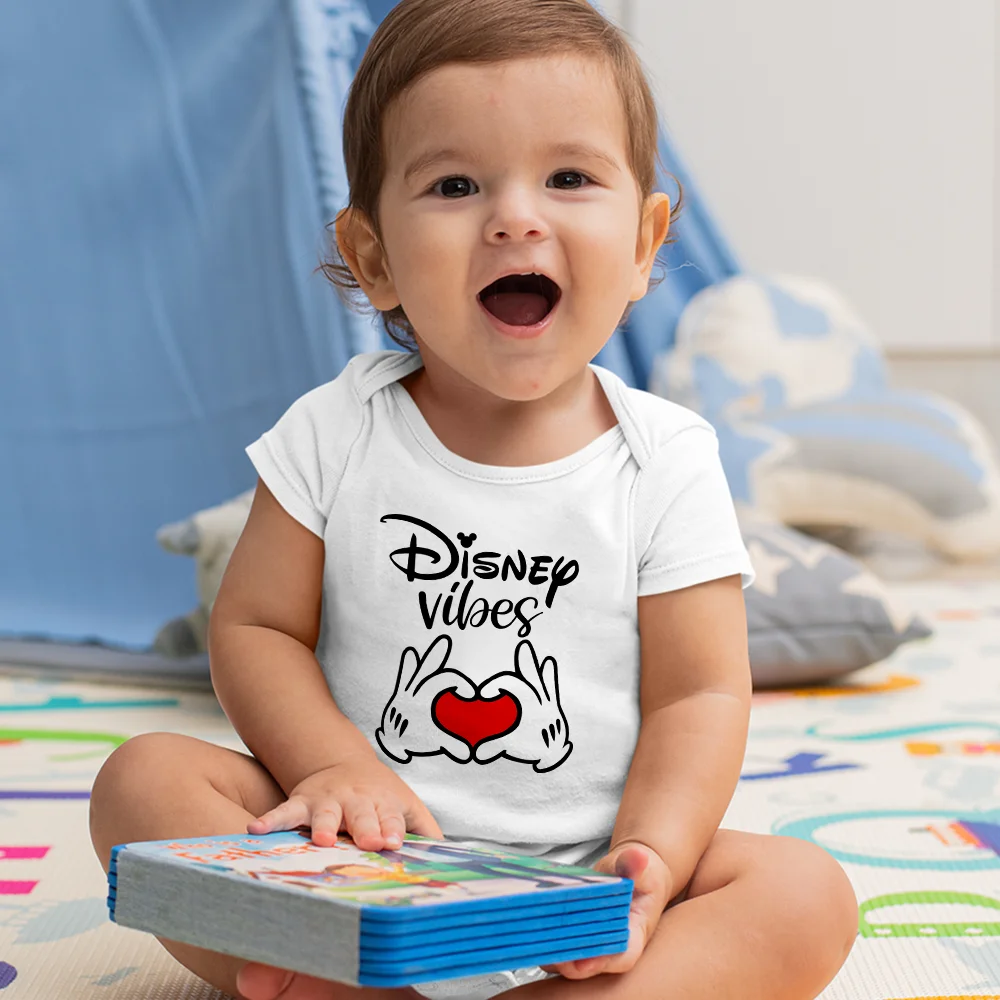 Disney-ropa para recién nacido, mono blanco con estampado de Mickey, mano y  corazón, Harajuku, Serie de crucero, holgado, gráfico de tendencia de  dibujos animados de 0 a 24M - AliExpress