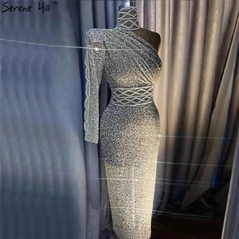 Роскошное серебряное тонкое торжественное платье русалки на одно плечо 2020 с