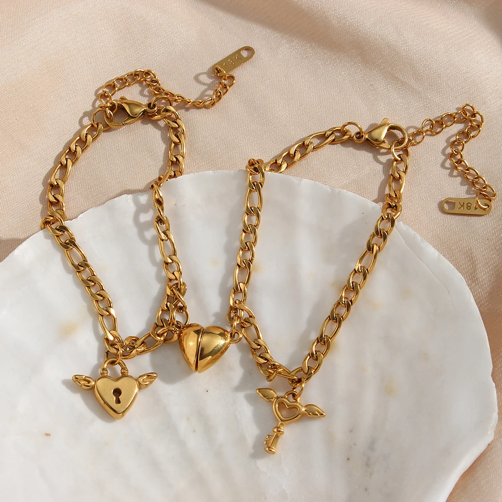 Louis Vuitton Set Lock Cuban Chain Necklace with Key Bracelet