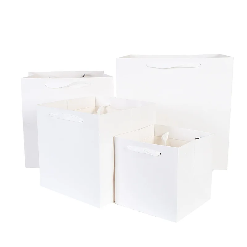 White Black Brown Red Paper Gift Bags Kraft Paper Candy Box With Handle Wedding Birthday Party Gift Package Boxes Gift Cases
