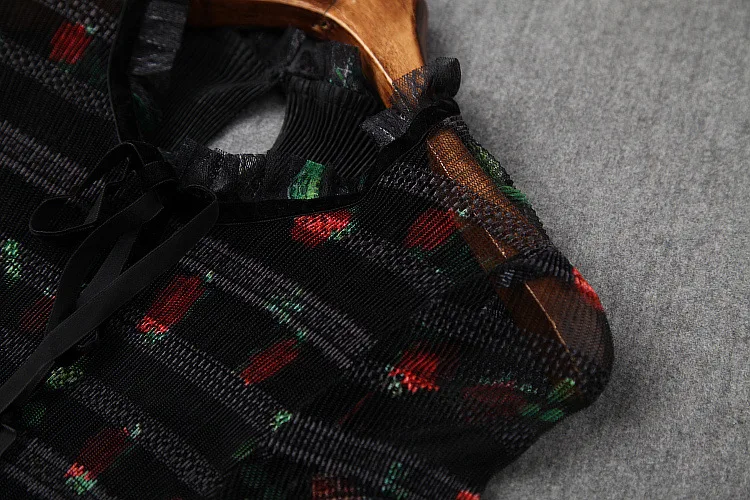 12859527314_277691265