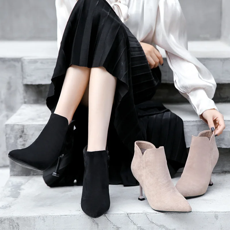 

2666-10, D2666-10 Short Boots Women's Martin Boots Pointed Toe Thin Heeled High Heel Shoes 2019 Autumn And Winter New Style Vers