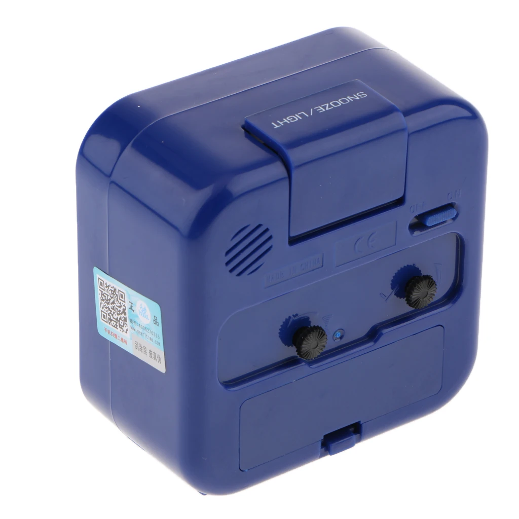 Battery Operated Travel Alarm Clock,Lighted On Demand And Snooze, Analog Desktop Quartz Alarm Clock