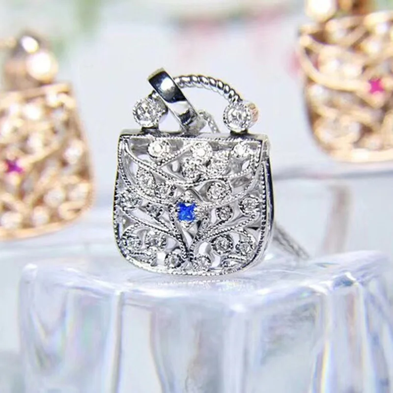 

Женское колье из серебра 925 пробы, с фианитом