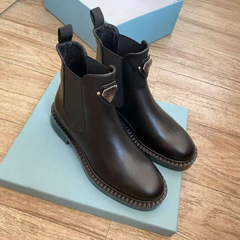 

Genuine Leather Mid-Calf Chelsea Boots Women Luxury Brand Designer Namepl Decoration In Font Square Mid Heels Winter Boots