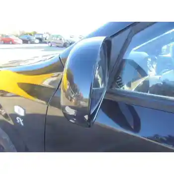

LEFT REARVIEW CHEVROLET NUBIRA WAGON