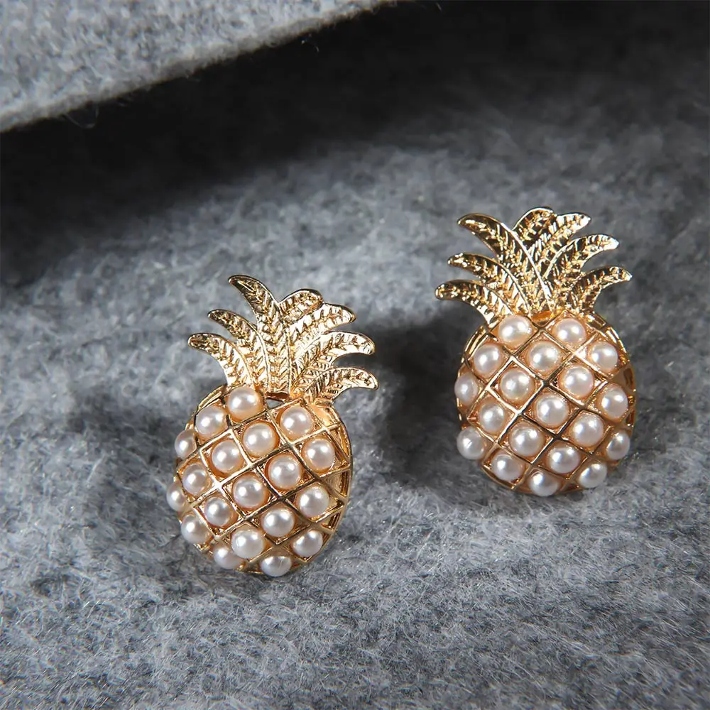 

Creative and cuteSimulated Pearls Pineapple Rhinestones Stud Earrings Gold Color Metal Lovely Fashion Jewelry Earrings