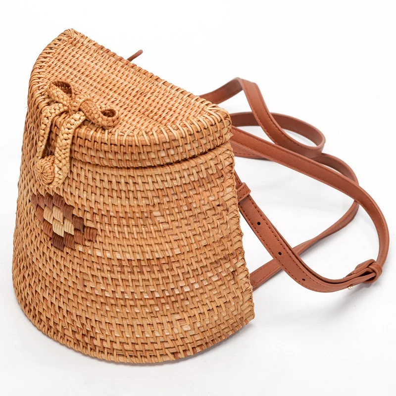 New Handmade Woven Rattan Backpacks Women Pu Leather Bow Hasp Inside Blue Flowers Print Backpack Ladies Double Straps Bags