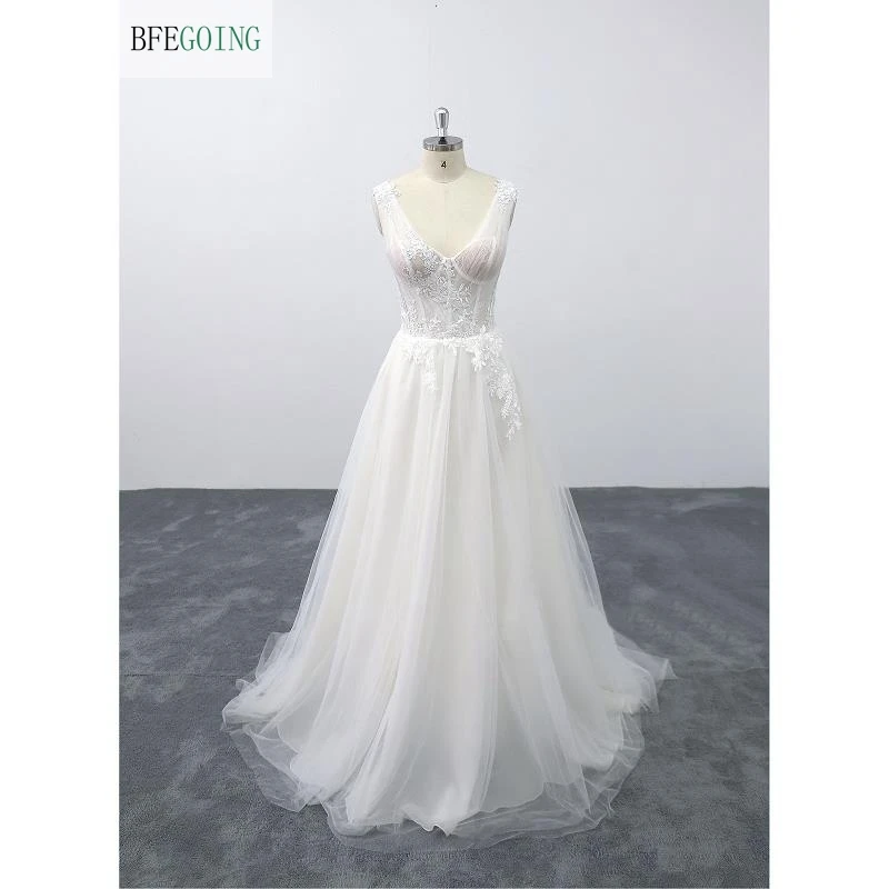 

White Lace Tulle Sleeveless V-Neck Floor-length A-line Wedding dress Chapel Train Bridal gown Custom made