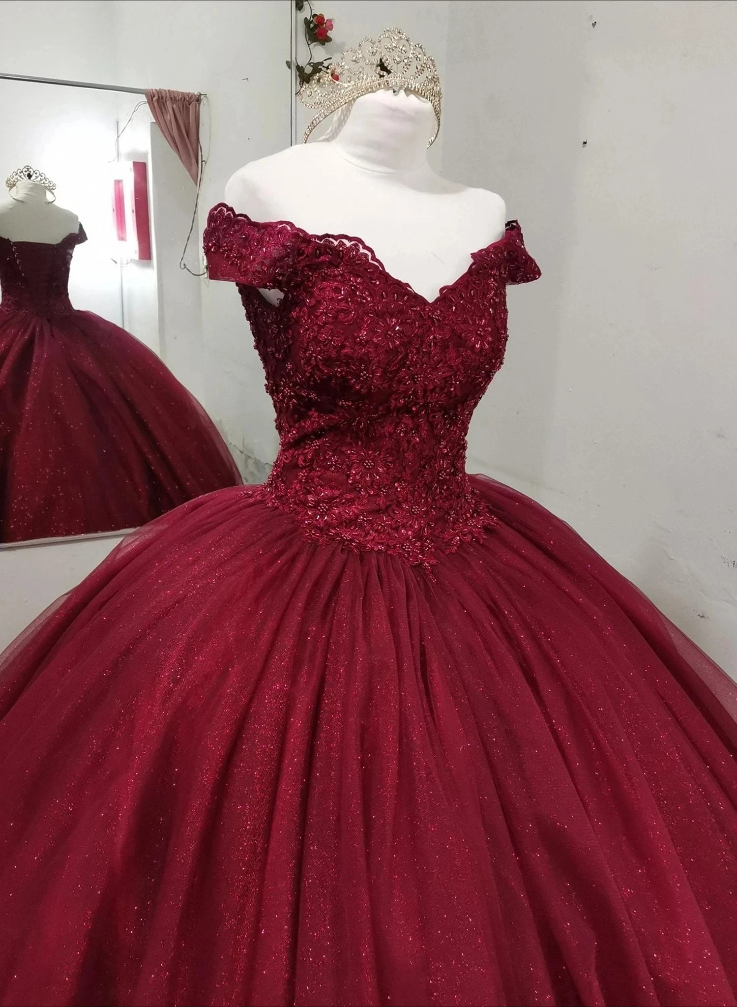 Quinceanera Dresses Party Sparkly Burgundy Appliques Tulle Princess 15 Birthday