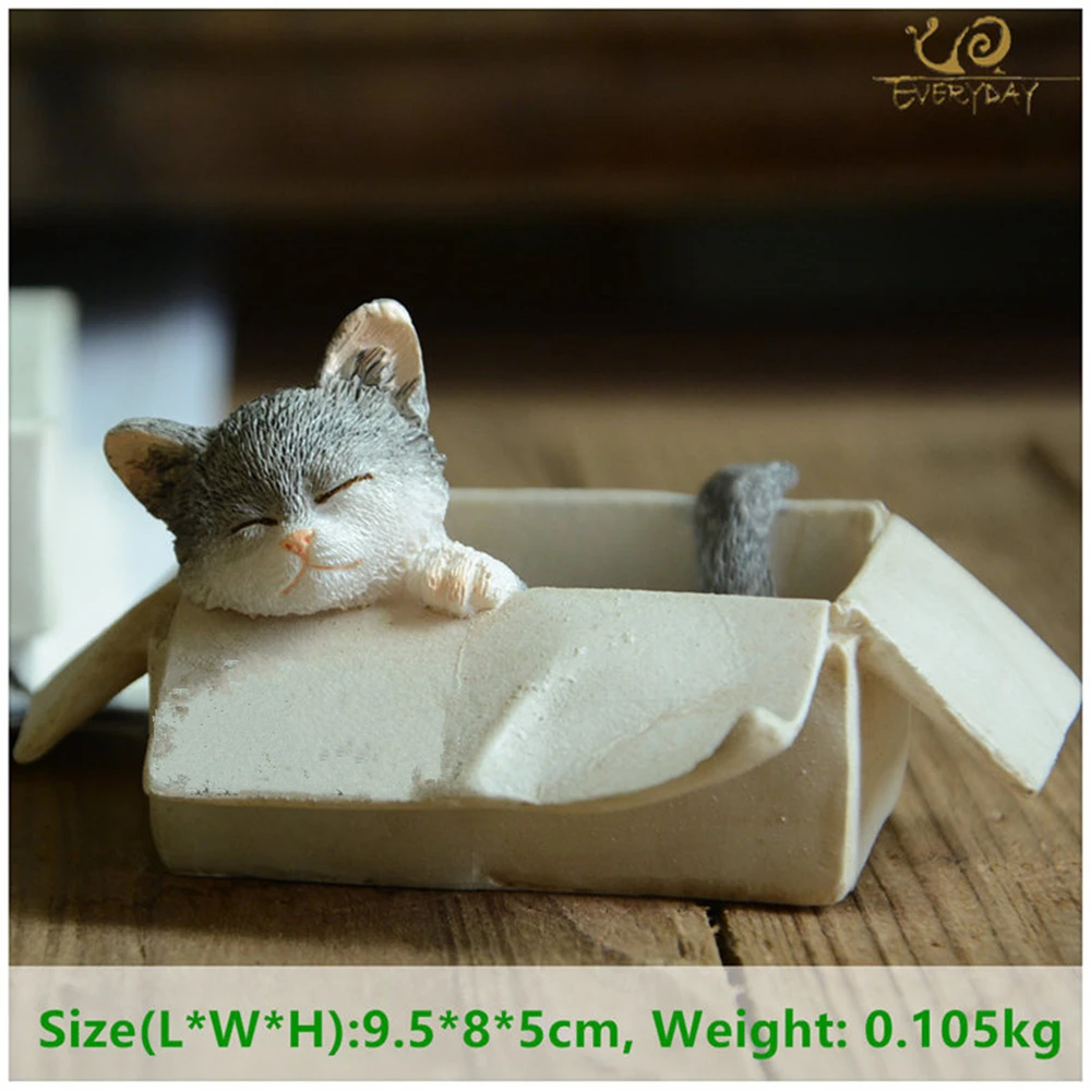 Miniature Figurines Everyday Collection Easter Kawaii Cat Home Decoration Accessories Animal Figurines Maneki Neko Sculpture Miniature Fairy Garden