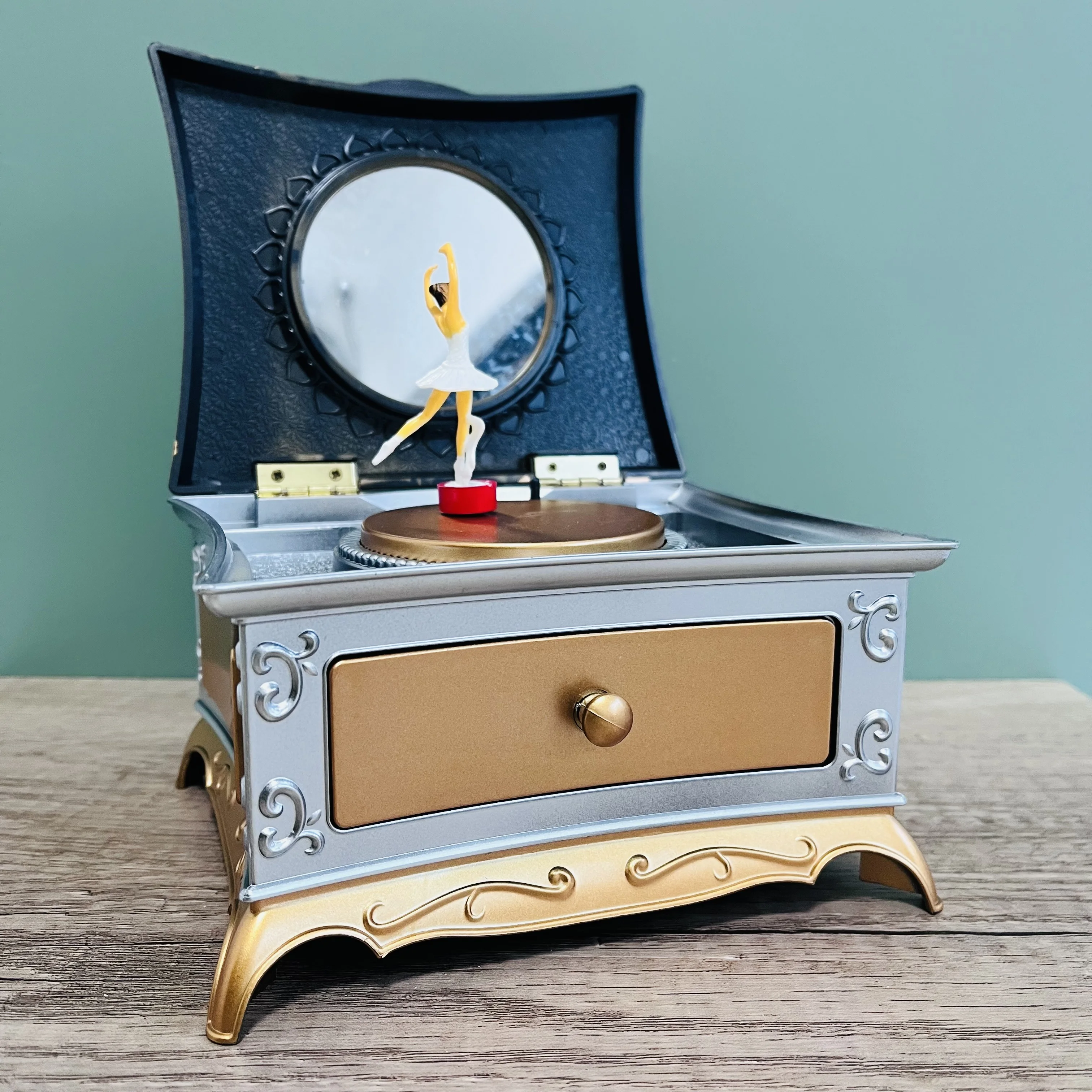 Ins Creativo Comò Musica Portagioie Dancing Girl Carillon Giocattolo Per Bambini Retro Decorazione Domestica Ornamento Fidanzata Figlia Regalo