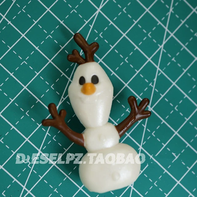 Disney 48-in Frozen Olaf Snowman Christmas Decor in the Christmas Decor  department at