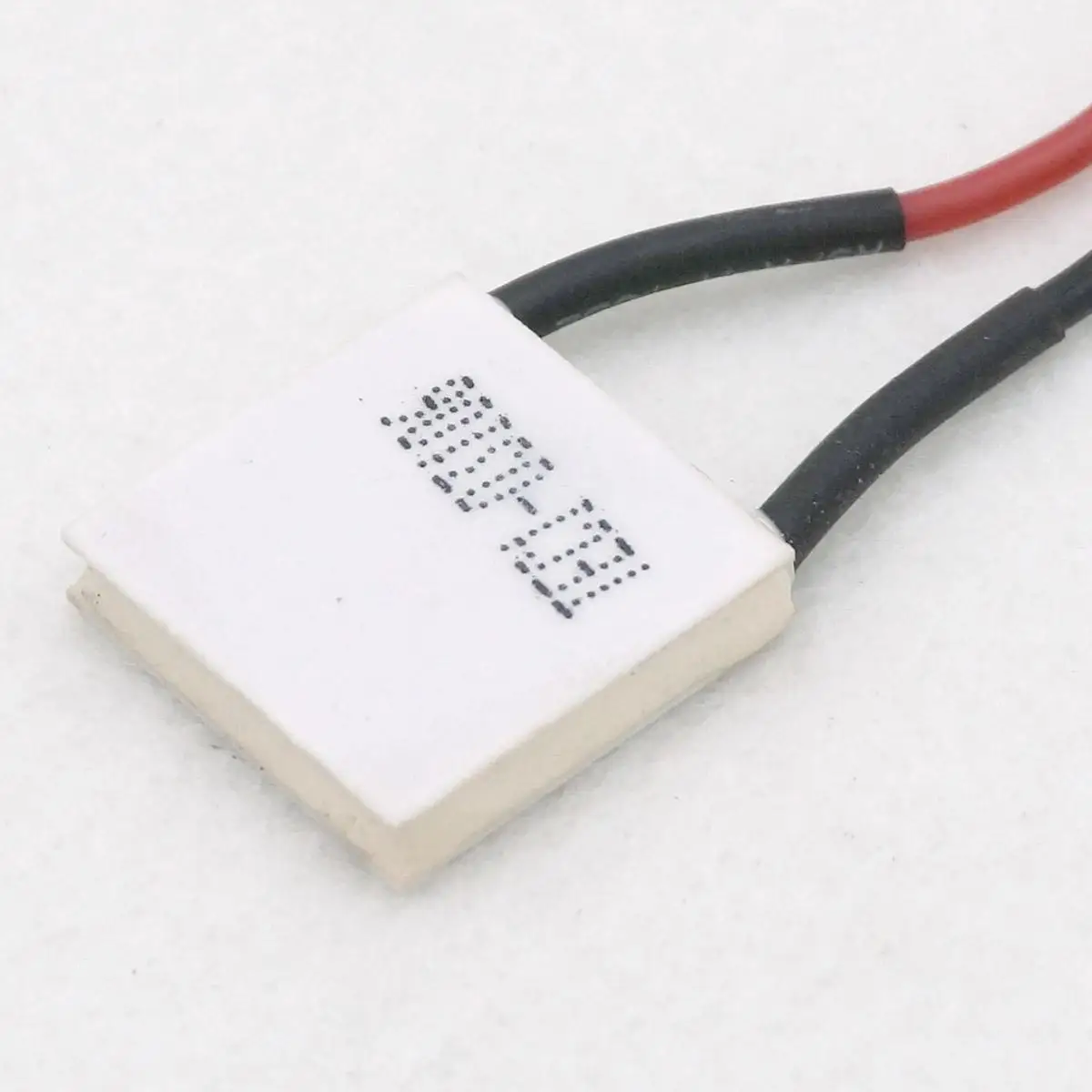 TEC1-03106 Heatsink Thermoelectric Cooler Peltier Cooling Plate 20x20mm Refrigeration Module