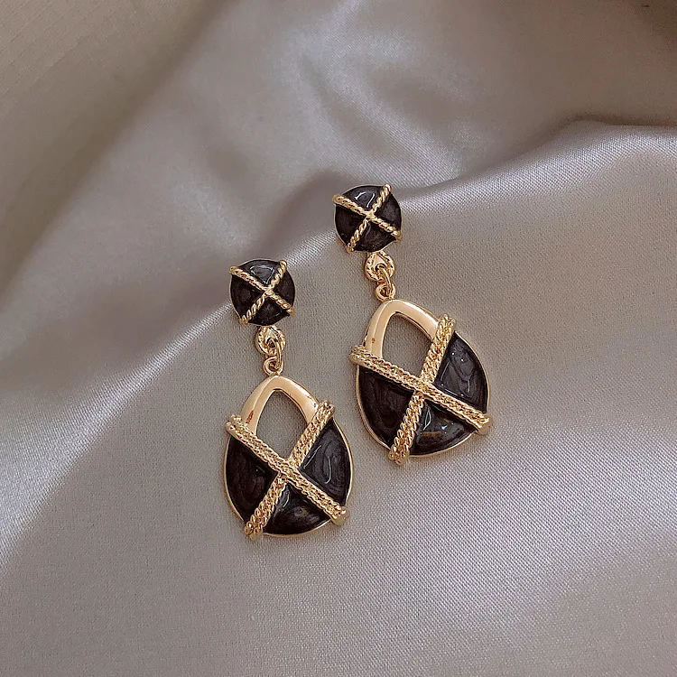 

2019 New Arrival Vintage Women Dangle Earrings Romantic Earrings Elegant Atmosphere Female Korean Jewelry Gift Wholesale