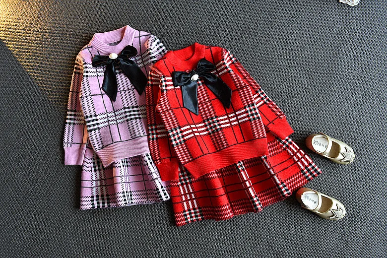 Одежда для маленьких девочек Вязаный Свитер комплект из двух предметов с платьем-свитером с бантом, утепленный комплект с толстовкой в клетку в британском стиле для маленьких девочек