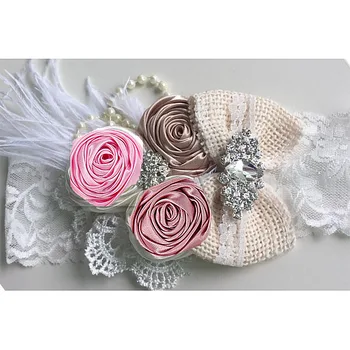 

Baby Girl Headbands Hair Accessories Triple Satin Flower Rosettes Feather Hair Band Vintage Burlap Lace Hairband photo props