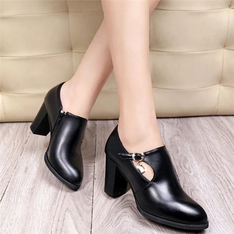 low heel shoe boots