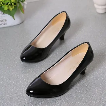 

2019 spring new comfortable shallow mouth high heels Korean fashion casual black womens single shoes 5cm professional work shoes