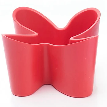 

GTBL Remote Control Holder Rack Storage Box Creative Clover Multifunctional European Fashion Desktop Phone Knife Pen Coffee Orga