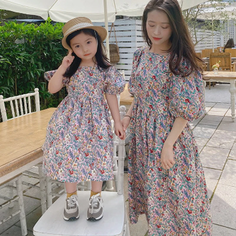 Vestido largo holgado de manga corta con estampado Floral para madre e hija, traje a juego para mujer y niña, ropa familiar