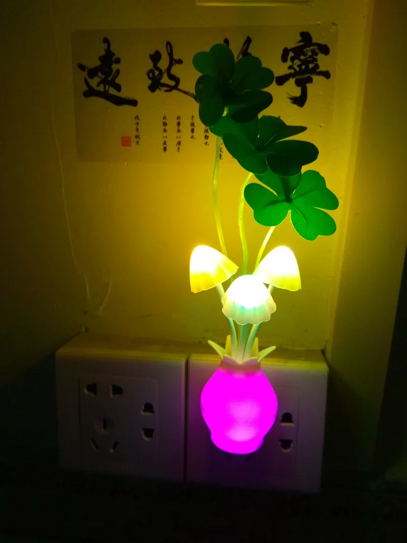 发光四叶草