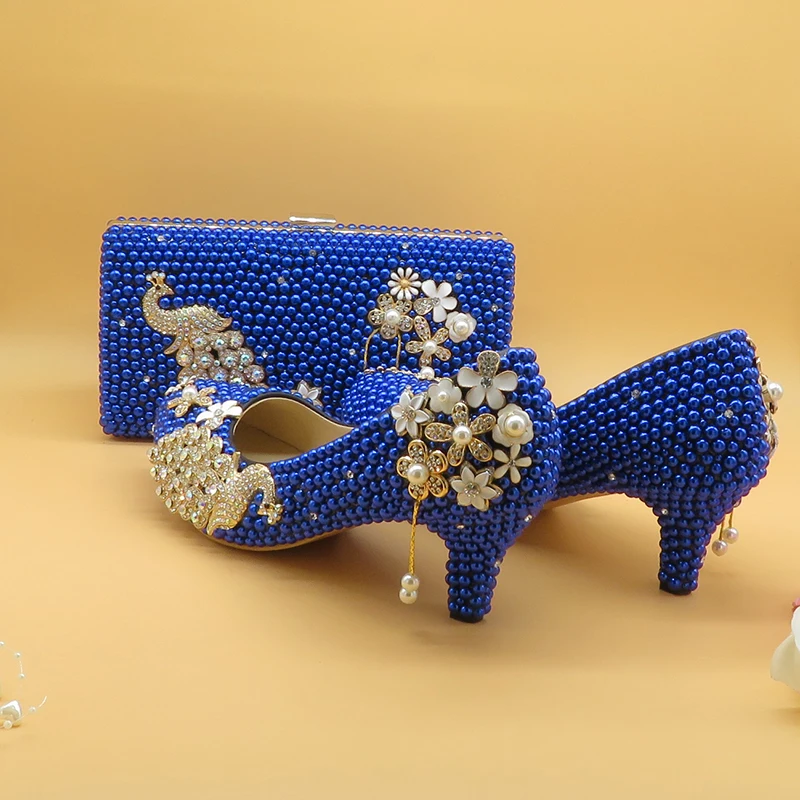 Новинка; женские свадебные туфли с сумочкой в комплекте с жемчужинами; цвет королевский синий; туфли на платформе и высоком каблуке для невесты; женские вечерние туфли с павлином и сумочка в комплекте