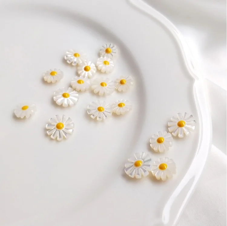 (10pcs/lot )Promotion! Natural Sunflower Mother of Pearl shell Daisy Flower for Brooch (10mm/12mm choose) | Украшения и