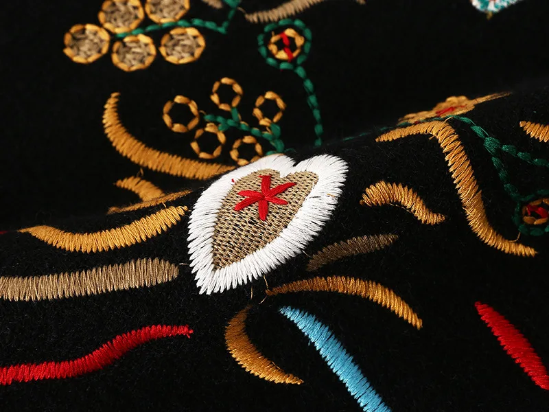 Autumn and Winter Pullovers Sweaters Women Wild Casual Embroidery Female Long Sleeve Fashion Knit Tops Female L910