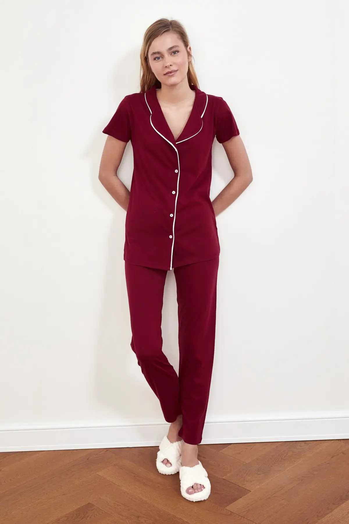 Trendyol Printed Knitted Pajamas Set THMSS21PT0487 Trendyol Printed Knitted Pajamas Set THMSS21PT0487