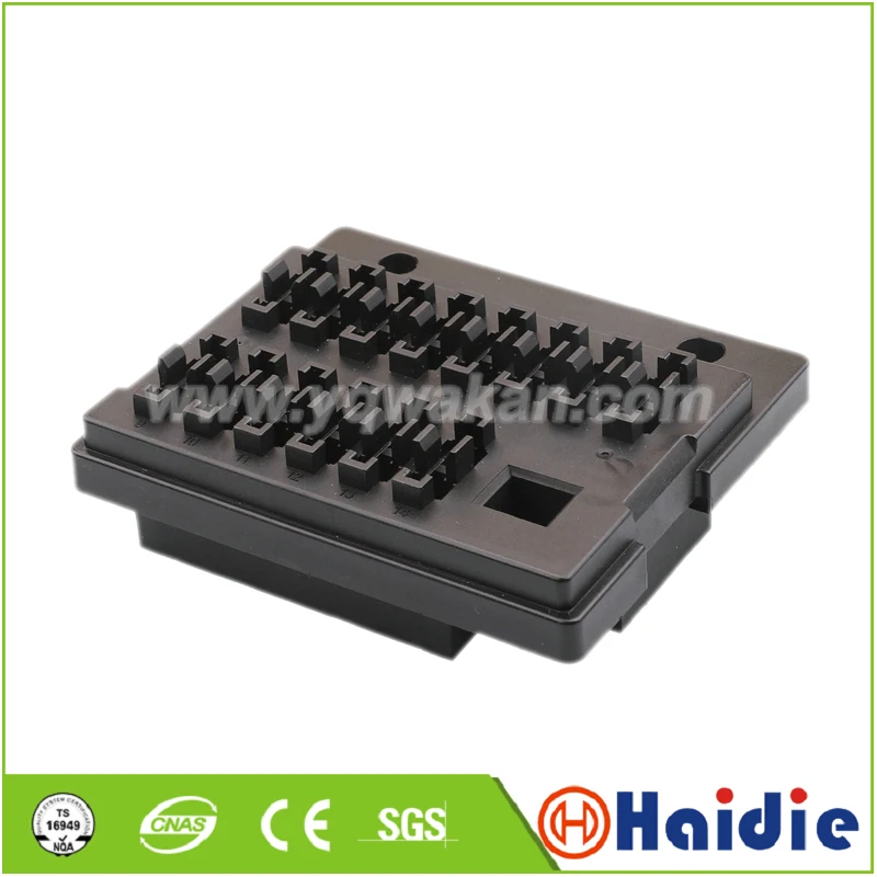 

1sets electrical fuse box connectors BX2141E-1 with terminals