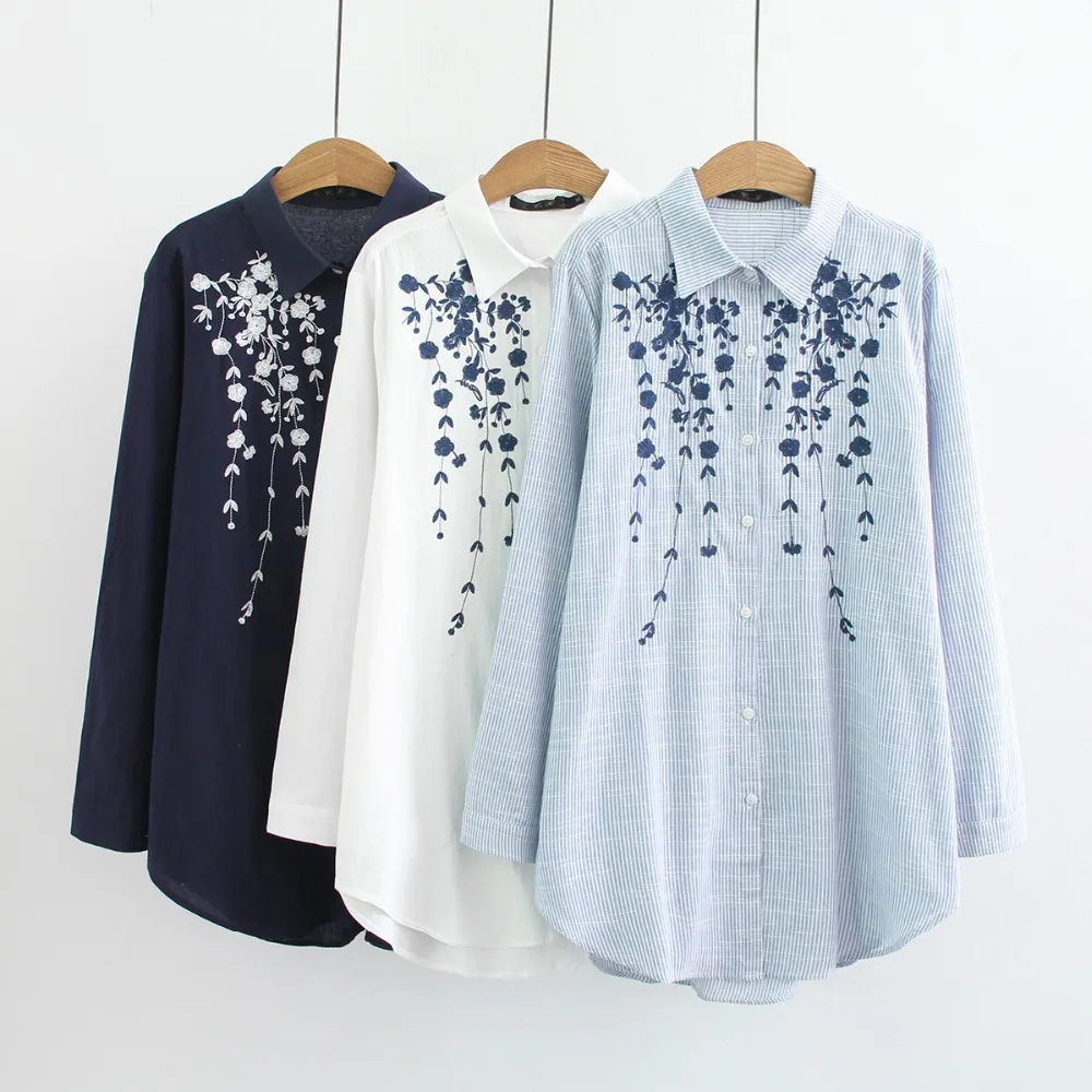 

Plus size Cotton Embroidery loose women shirts 2019 NEW spring casual ladies soft long sleeve navy white blouse female oversized