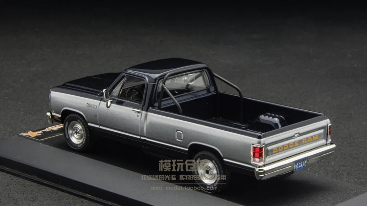 Модель автомобиля из 1/43 сплава, орнаменты для домашней коллекции, подарок на день рождения и Рождество для детей и взрослых