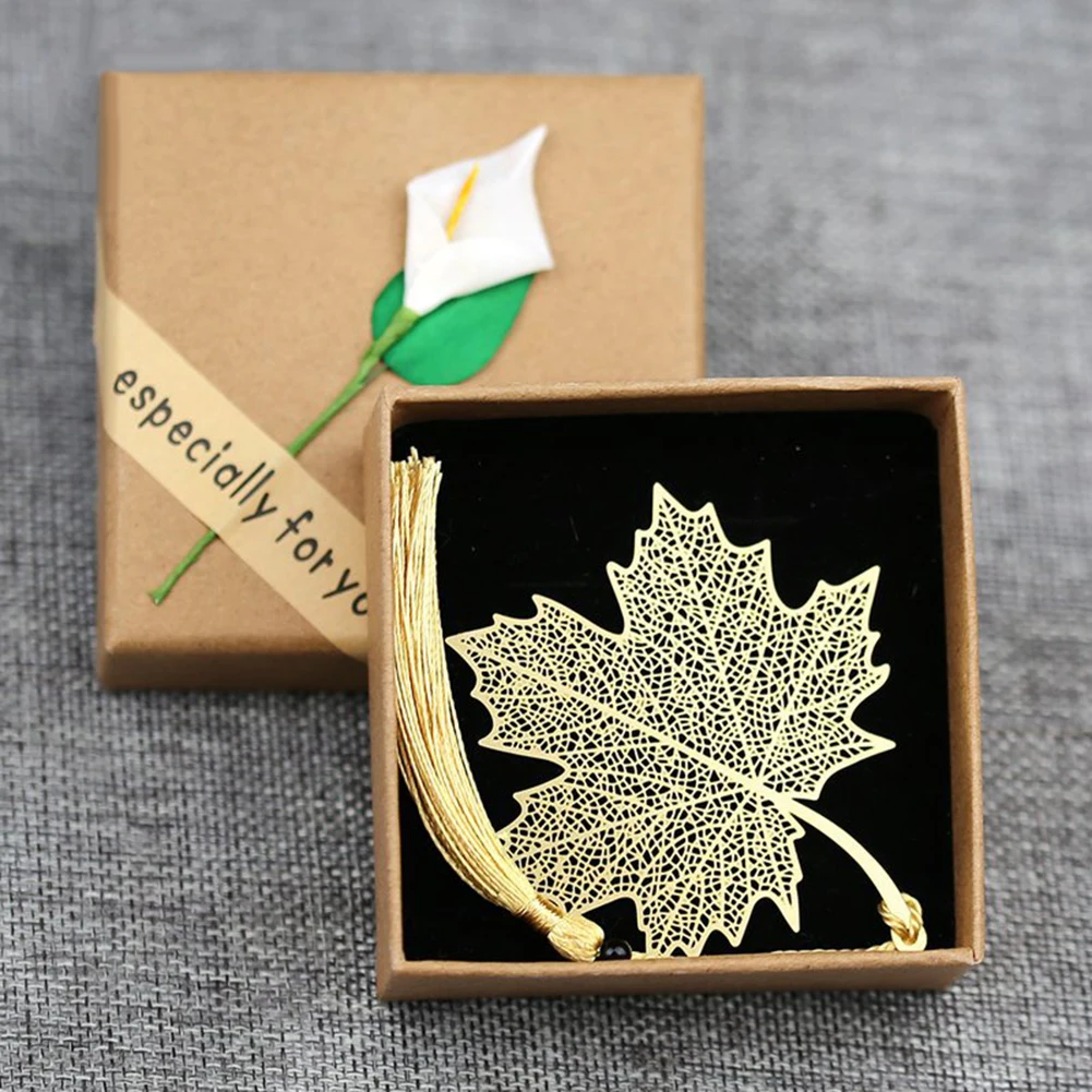 

Retro Golden Hollow Vein Tasseled Leaf Sycamore Leaves Design Metal Bookmark for Books School Students Vintage Bookmarks Gifts