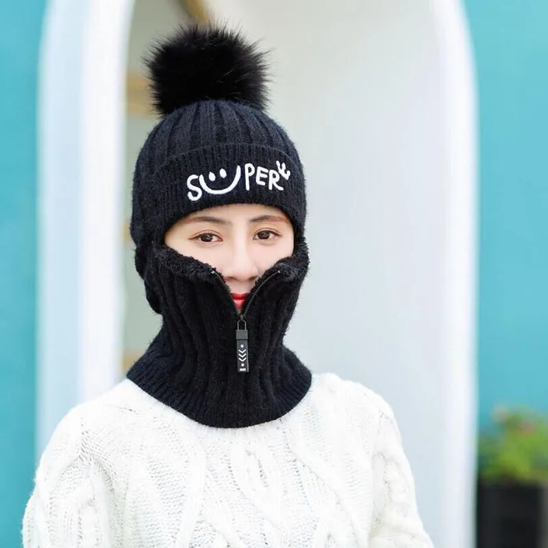 Новые толстые теплые зимние трикотажные изделия для женщин Embriodery Smile Face Beanie наушники на молнии украшения Gorro мех пом шапка с помпоном зима