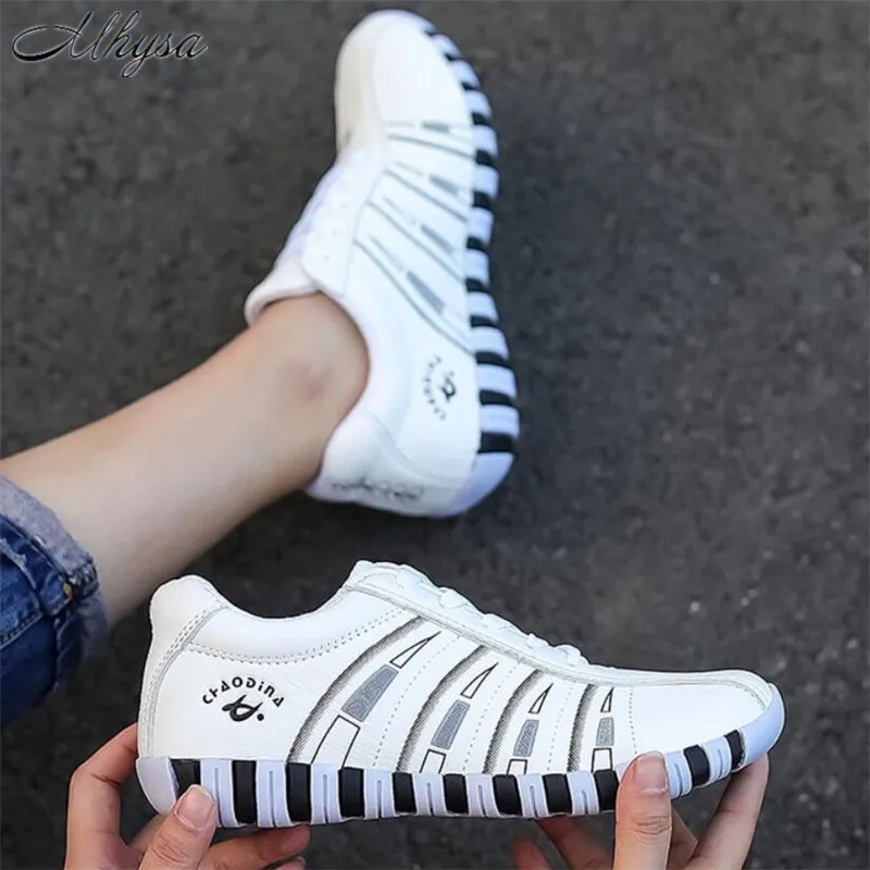 

Women's sneakers Sports shoes woman Fashion Striped Lace up Running Casual shoes women Trainers Comfortable Size 41 Sturdy Sole