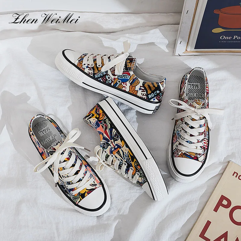 

Fashion Women Graffiti Sneakers Women Canvas Lace Up Casual Shoes Couple Flats Sneakers Comfortable Female Shoes
