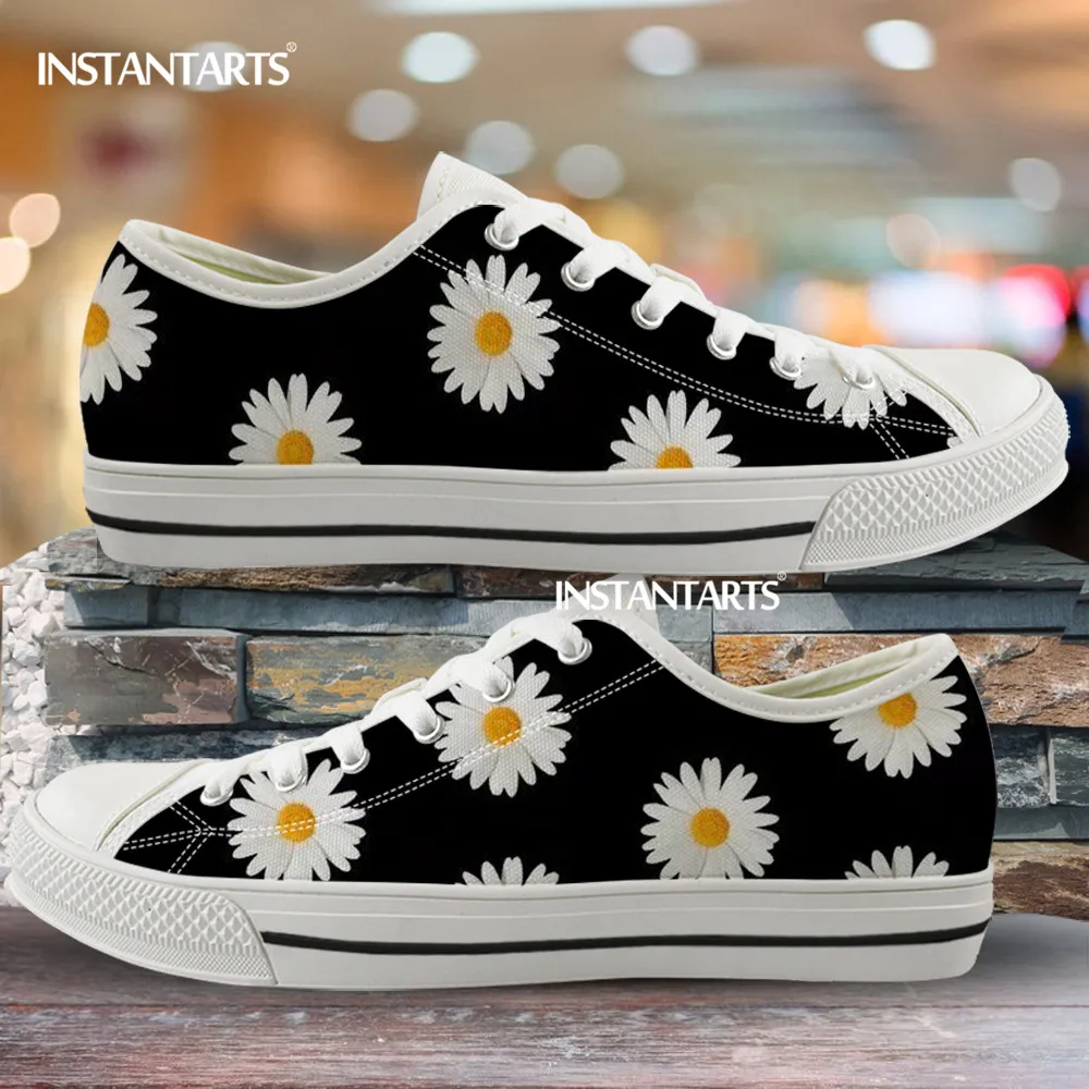 

INSTANTARTS Lovely Daisy Patterns Women's Flats Shoes Spring Lace Up Low Top Canvas Shoe Flower Designs Girls Sneakers Light